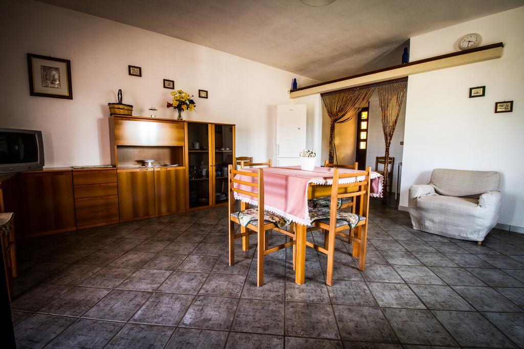 I Giardini Dell'Agave Apartman Torre Santa Sabina Kültér fotó