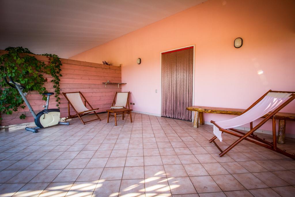 I Giardini Dell'Agave Apartman Torre Santa Sabina Kültér fotó