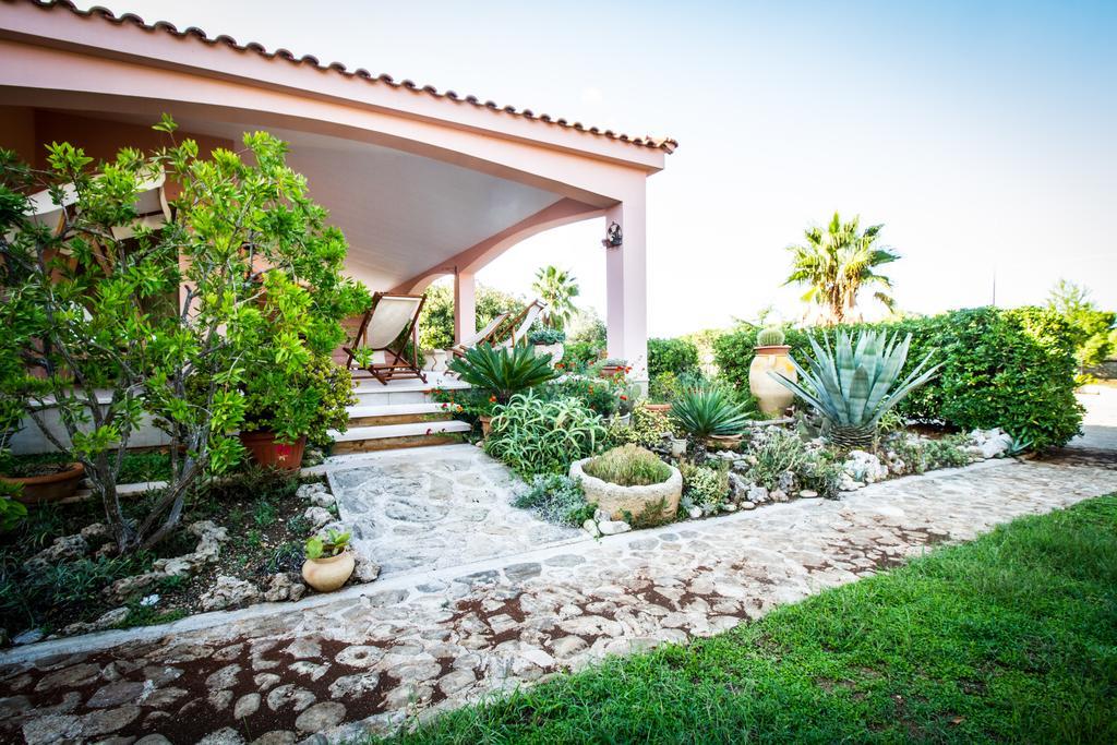 I Giardini Dell'Agave Apartman Torre Santa Sabina Kültér fotó